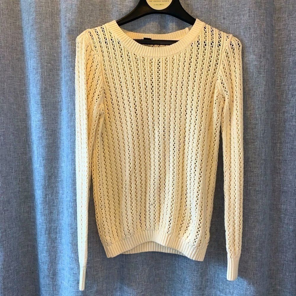 womens Forever 21 sweater medium